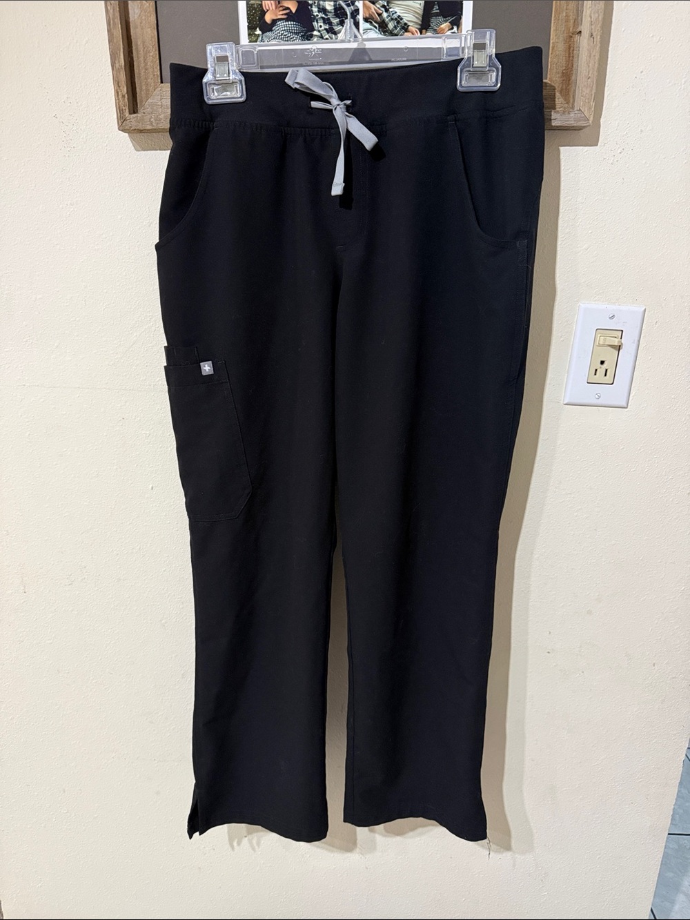 Figs Women's Black Drawstring Scrub Pants